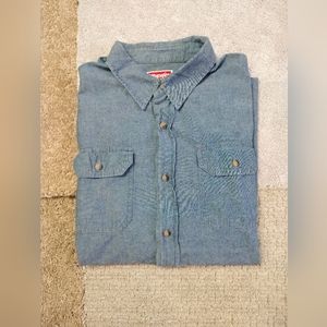 Wrangler Men's Large Denim Short Sleeve Button Down Shirt